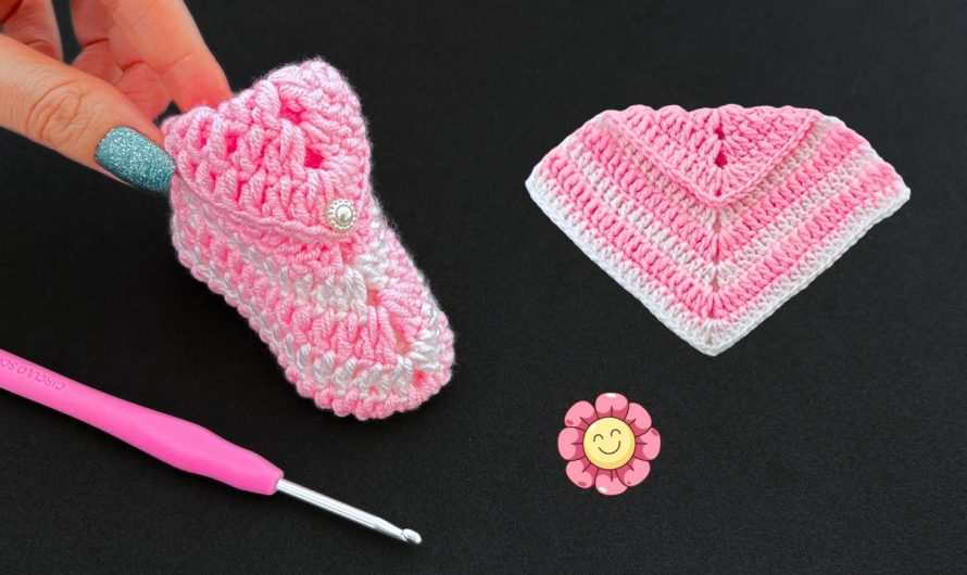 🧶💖 How to Crochet the Cutest Baby Shoes from the Square Stitch for Beginners (Pink & White)